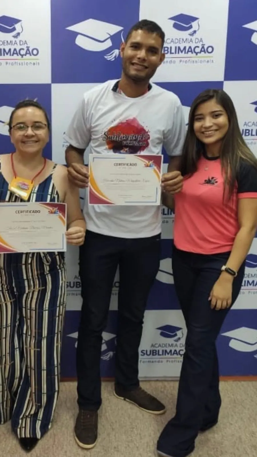 Camila Lima na formatura da primeira turma da Academia da Sublimação, em 2020